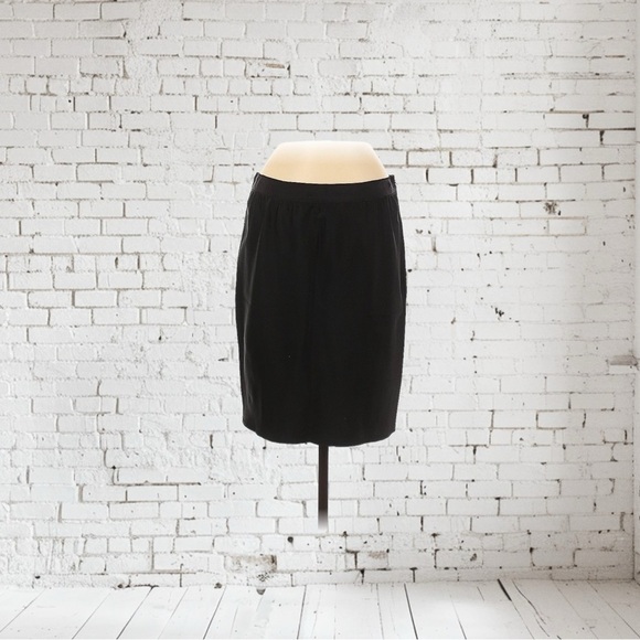 Club Monaco Dresses & Skirts - Club Monaco Casual‎ Skirt